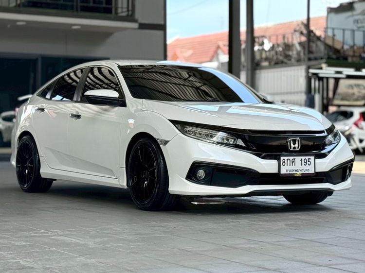 Honda Civic 2019 Sedan เบนซิน ไม่ติดแก๊ส เกียร์อัตโนมัติ ขาว รูปที่ 2