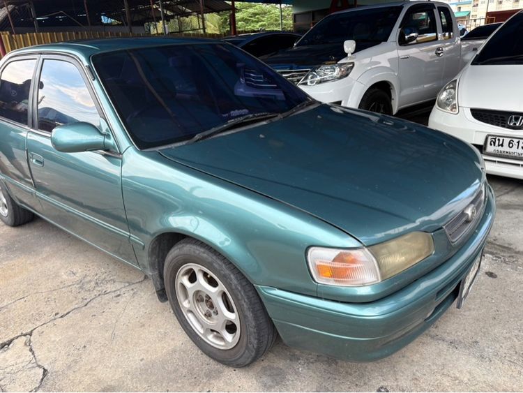 รถ Toyota Corolla 1.6 SEG สี เขียว
