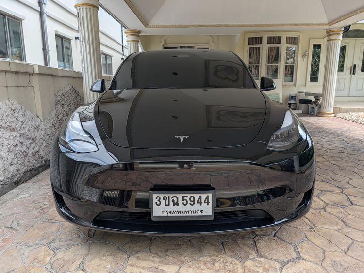 รถ Tesla Model Y Rear-Wheel Drive สี ดำ