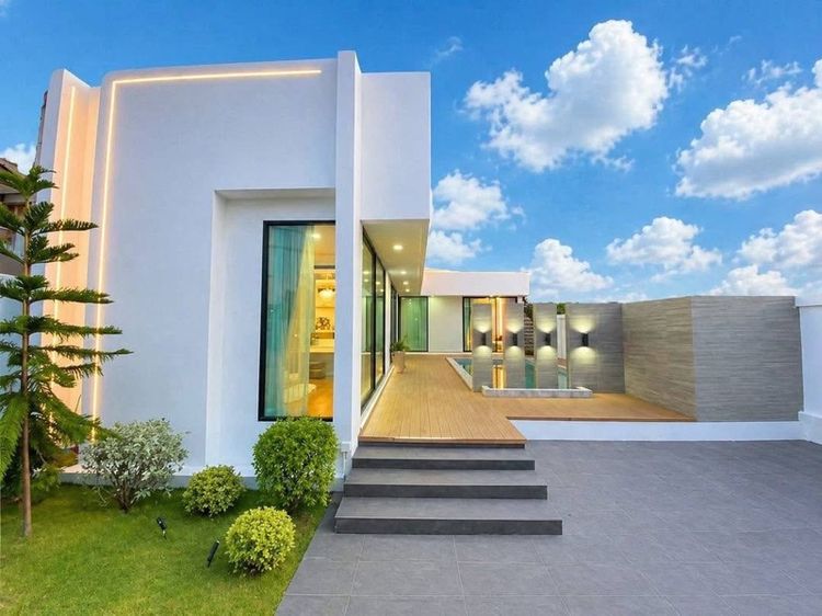 ตกแต่งครบ Pool villa For RENT Near Nong Prue Health Park, near the motorway, Pattaya