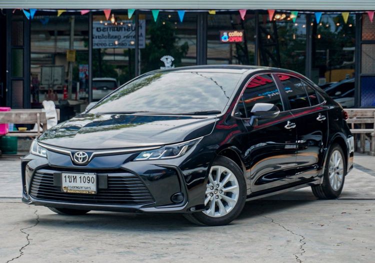 รถ Toyota Altis 1.6 G สี ดำ