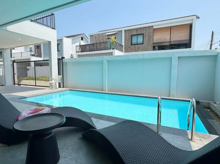 ตกแต่งครบ Pool Villa for Rent in Nongplalai, Pattaya