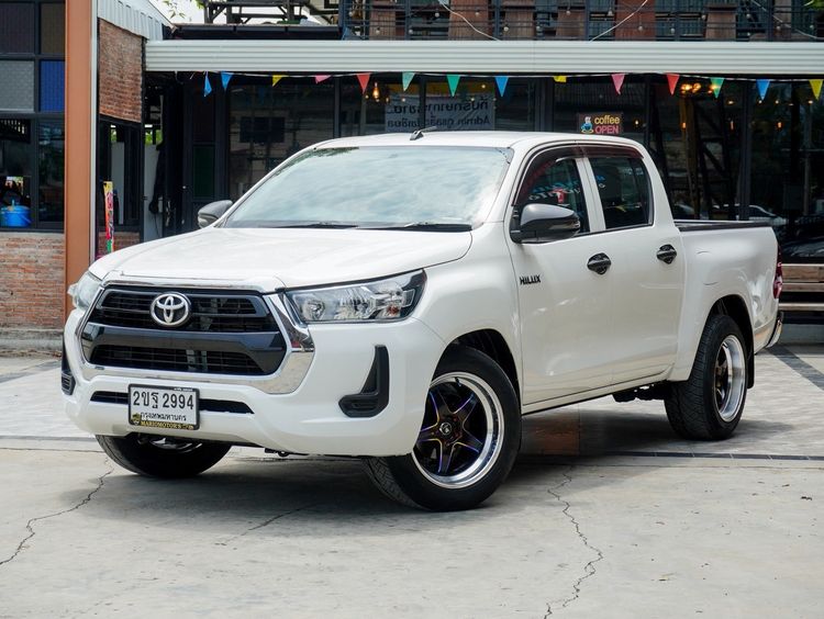 Toyota Hilux Revo 2021 Double Cab 2.4 Mid Z Edition Pickup เบนซิน ไม่ติดแก๊ส เกียร์อัตโนมัติ เทา