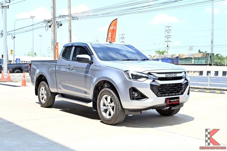 รถ Isuzu D-MAX MaxForce Hi-Lander 2.2 Ddi Z สี บรอนซ์เงิน