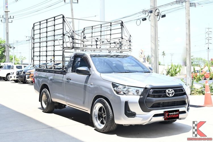 รถ Toyota Hilux Revo 2.4 Entry สี บรอนซ์เงิน