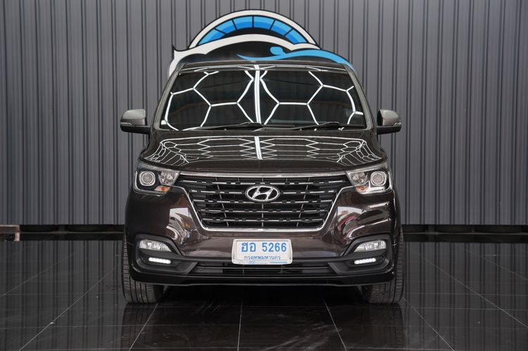 Hyundai H-1 2018 2.5 Elite Van ดีเซล เกียร์อัตโนมัติ น้ำตาล รูปที่ 2