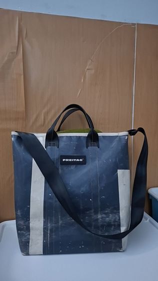 ไม่ระบุ อื่นๆ ผ้าใบ กระเป่า freitag bob (old model)
