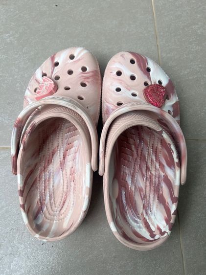 รองเท้าแตะแบบลำลอง ชมพู Crocs