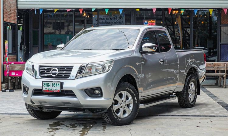 รถ Nissan Navara 2.5 E สี เทา