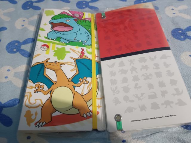 Pokémon สมุดสะสม การ์ด ราคานี้รับของ2ชิ้น