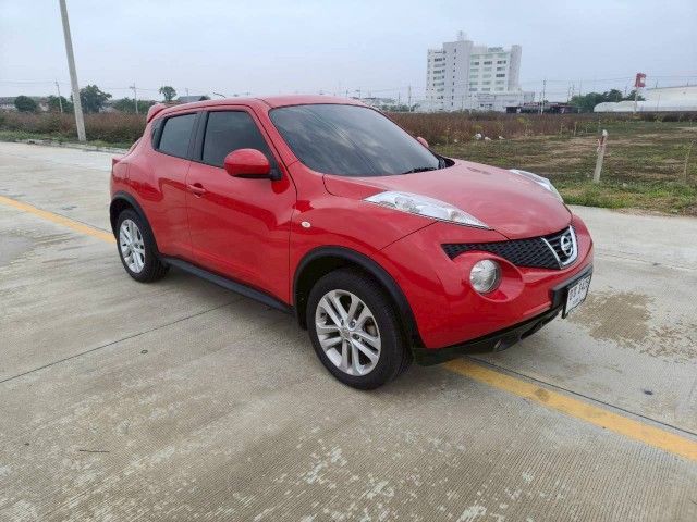 Nissan Juke 2014 1.6 V Utility-car เบนซิน เกียร์อัตโนมัติ แดง