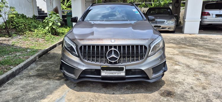 รถ Mercedes-Benz GLA-Class GLA45 สี เทา