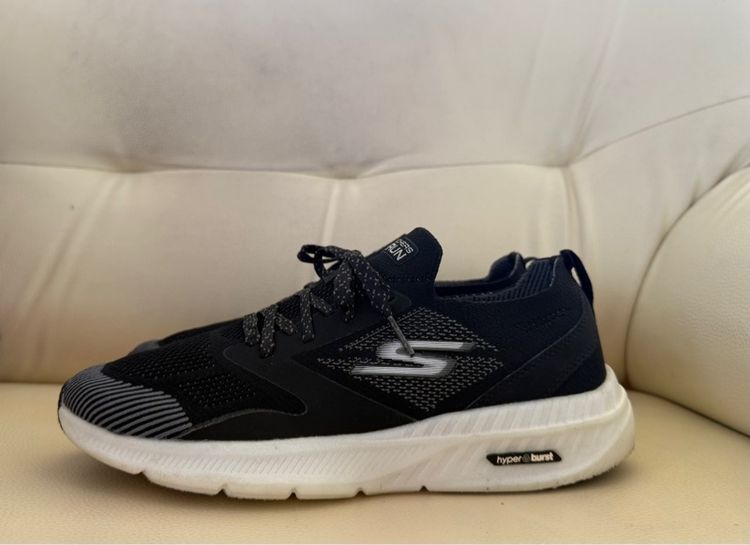 รองเท้าผ้าใบ Skechers Slip on Go Run