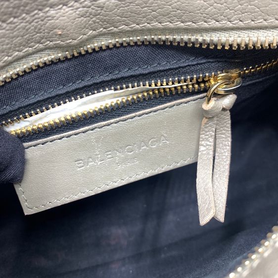 กระเป๋า Balenciaga รูปที่ 12