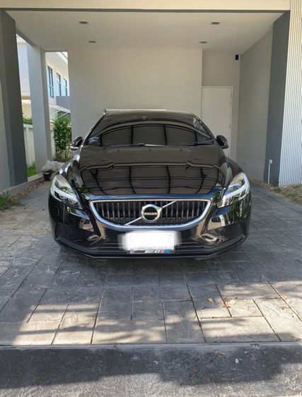 Volvo V40 2016 2.0 T4 Sedan เบนซิน ไม่ติดแก๊ส เกียร์อัตโนมัติ ดำ
