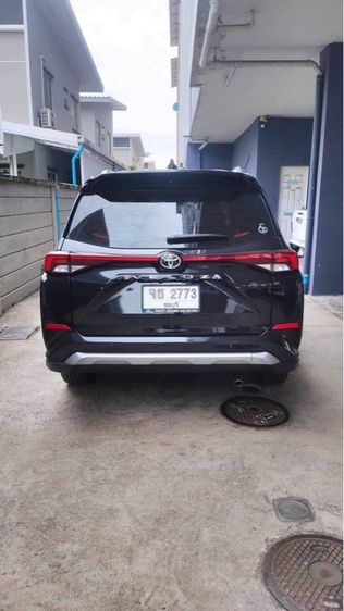 Toyota Veloz 2022 1.5 Premium Sedan เบนซิน ไม่ติดแก๊ส เกียร์อัตโนมัติ ดำ รูปที่ 2
