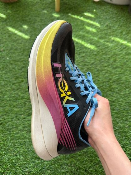 Hoka rocket x 2