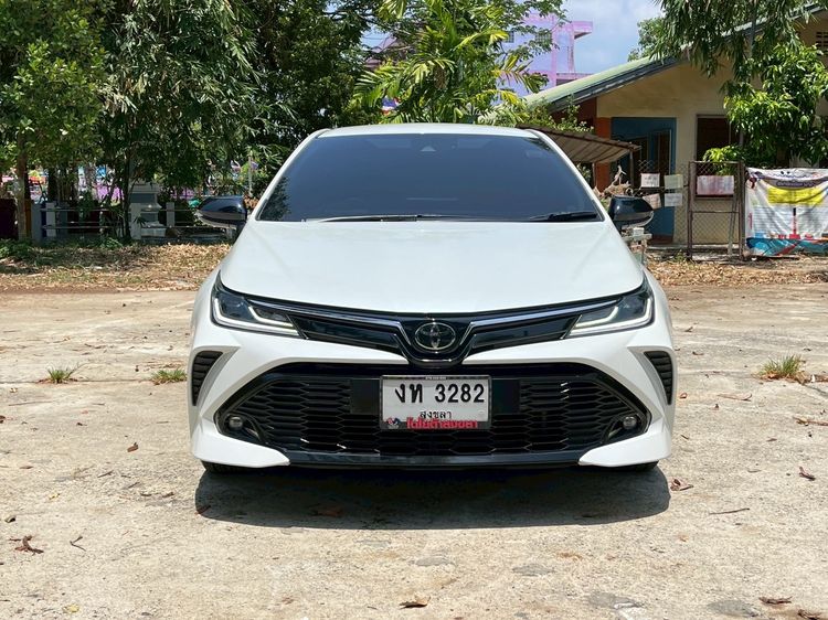 Toyota Altis 2023 1.8 Hybrid GR Sport Sedan เบนซิน ไม่ติดแก๊ส เกียร์อัตโนมัติ ขาว รูปที่ 3