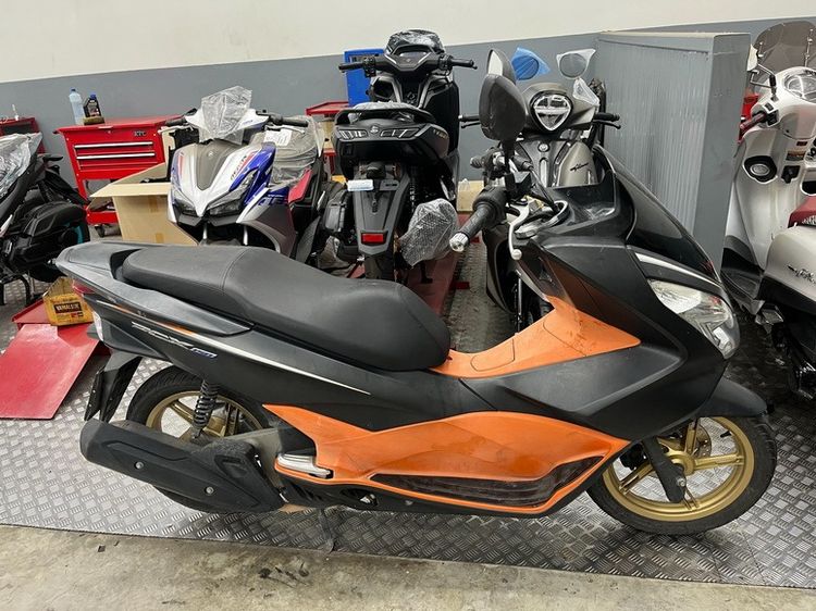 ขาย PCX 150 ปี2017 เดิมๆ38000บาท รวมโอน