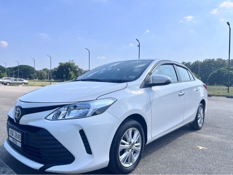 Toyota Vios 2018 1.5 J Sedan เบนซิน ไม่ติดแก๊ส เกียร์อัตโนมัติ ขาว รูปที่ 3