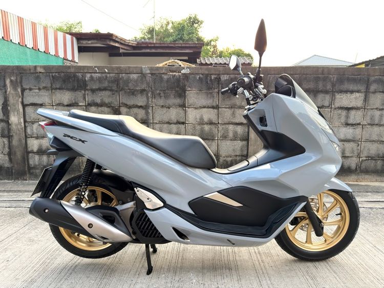 ขาย HONDA PCX 150cc ปี2020 สภาพสวยมากเดิมๆ ใช้งานน้อย