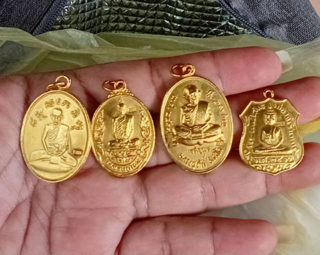 พระเก่าสะสมของที่บ้านค่ะ รูปที่ 15