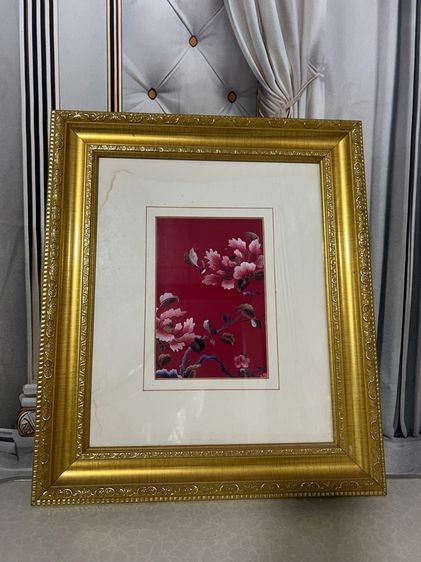 ภาพลายปักกรอบทองแขวนผนัง