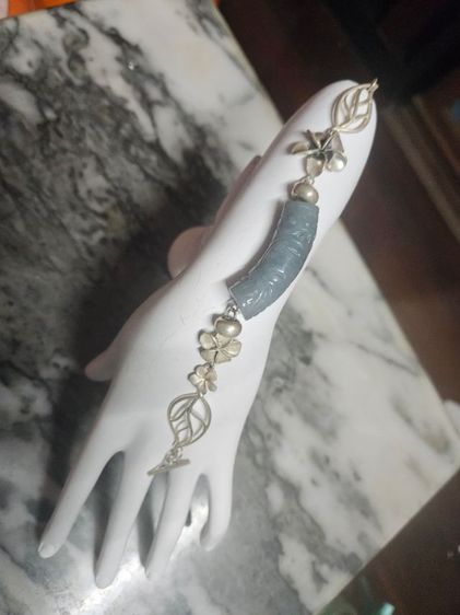 สร้อยข้อมือเงินแท้925.ร้อยปักหยกน้ำแข็งแท้