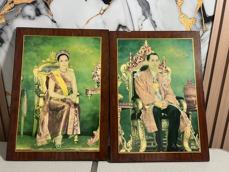 รูปติดผนัง กรอบรูปไม้ ภาพในกลวงร 9 