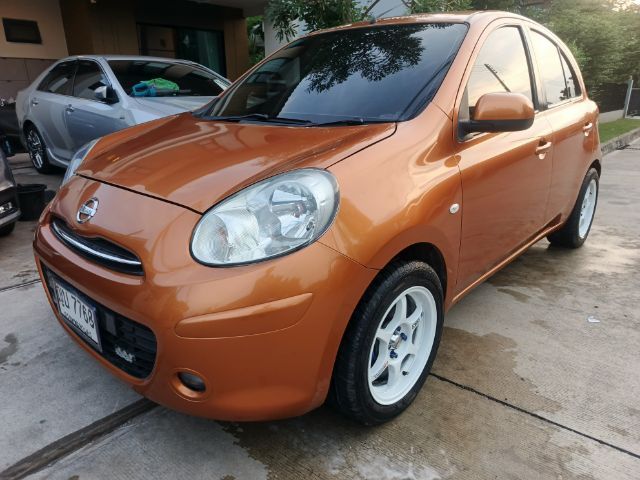 Nissan March 2011 1.2 V Sedan เบนซิน ไม่ติดแก๊ส เกียร์อัตโนมัติ ส้ม รูปที่ 4
