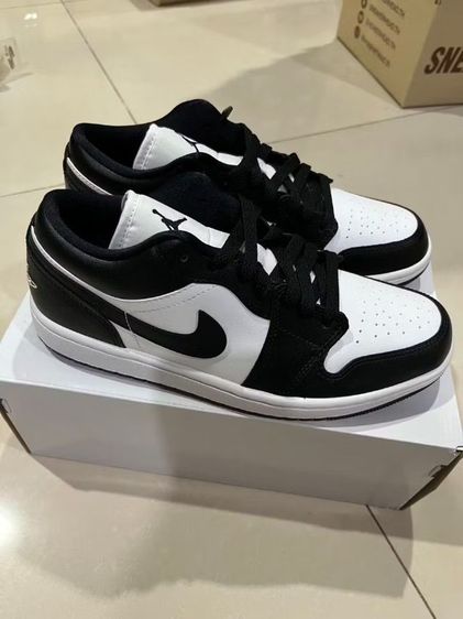 Nike air jordan panda ไซส์ EUR 40.5 CM 26  รูปที่ 2