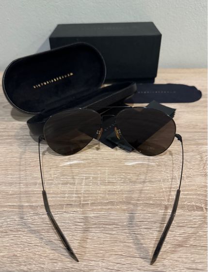 แว่นตา Victoria Beckham aviator style metal sunglasses with antique gold tinted lenses Full Set Handmade in Italy 🇮🇹 ซื้อมาเกือบ 30,000บาท รูปที่ 3
