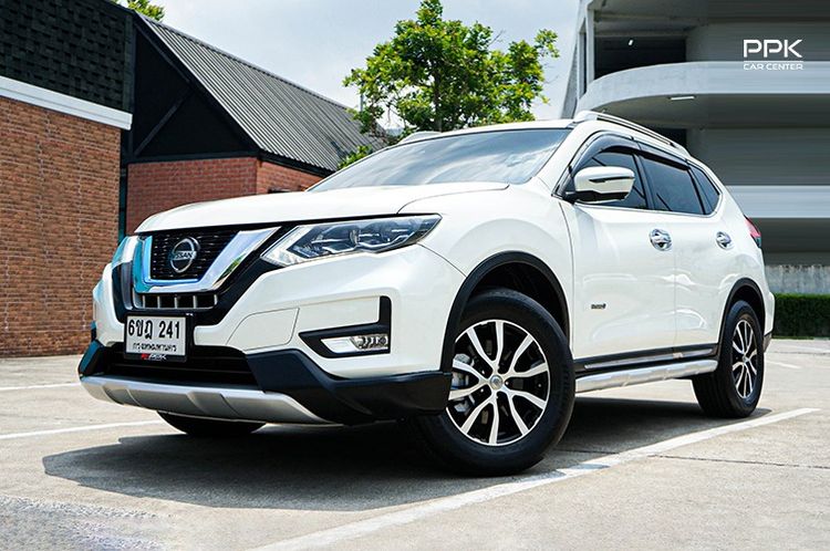 รถ Nissan X-Trail 2.0 V Hybrid 4WD สี ขาว