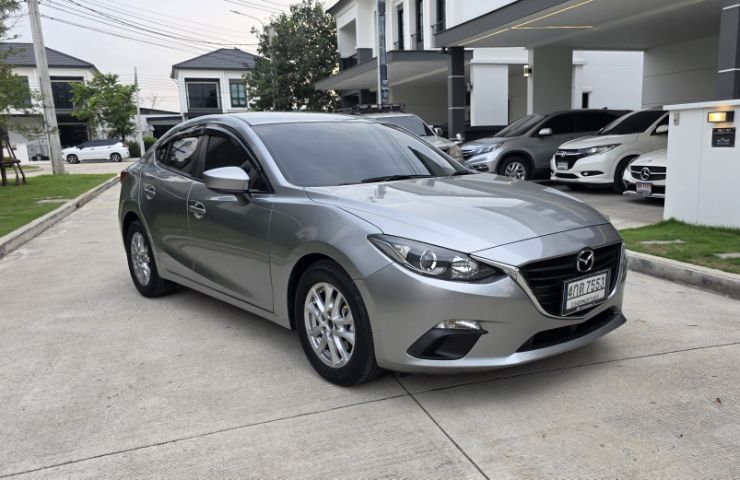 Mazda Mazda3 2015 2.0 SP Sports Sedan เบนซิน ไม่ติดแก๊ส เกียร์อัตโนมัติ บรอนซ์เงิน รูปที่ 2