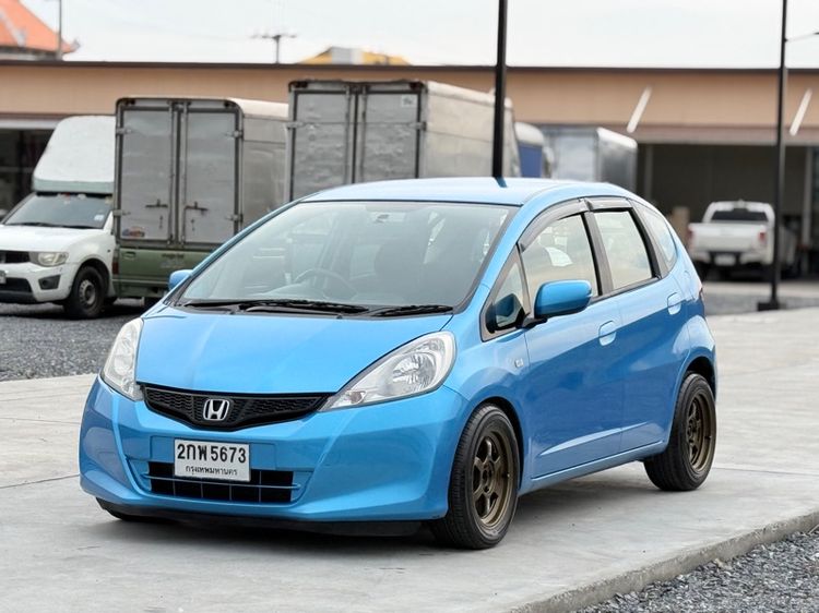 รถ Honda Jazz 1.5 S i-VTEC สี ฟ้า