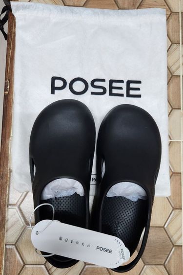 รองเท้า Posee มือสอง