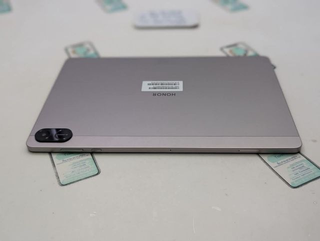 Honor Pad X8b Lte Ram 6 Rom 128 ศูนย์ไทย สภาพใหม่เอี่ยม อุปกรณ์แท้ครบยกกล่อง ประกันยาว 11 เดือนกว่า เพียง 5,590 บาท เท่านั้น ครับ  รูปที่ 5