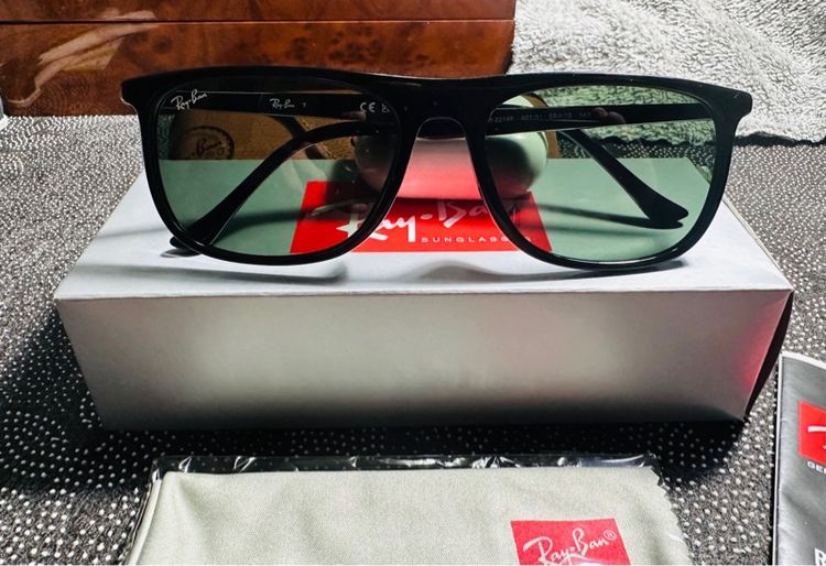 แว่นกันแดด Rayban