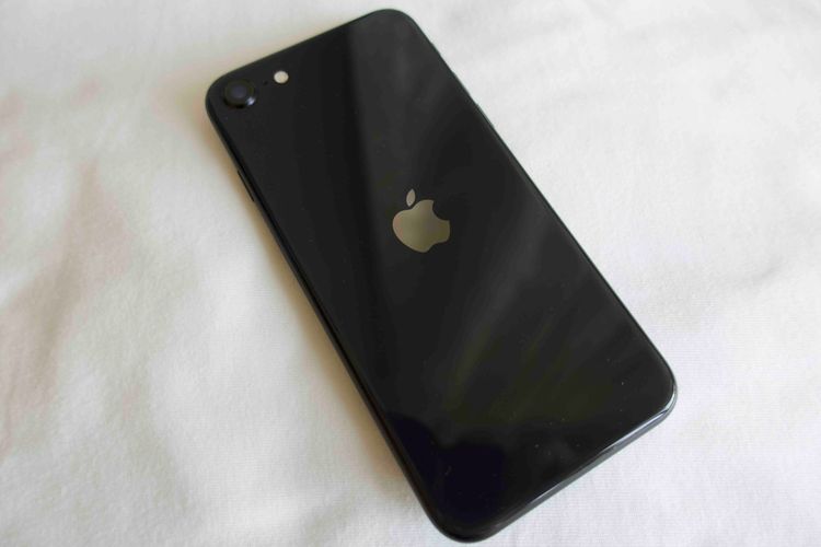 iPhone SE 64gb 2020 + Charger + Case รูปที่ 6
