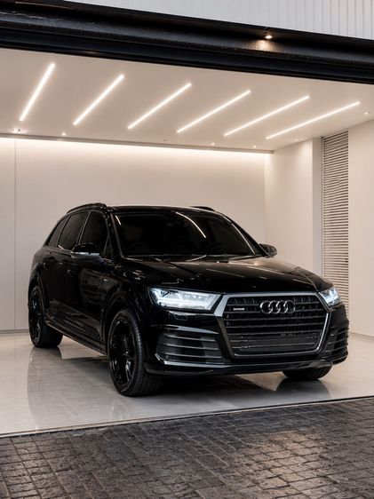 Audi Audi Q7  2018 3.0 55 TFSI Quattro S Line 4WD Utility-car เบนซิน ไม่ติดแก๊ส เกียร์อัตโนมัติ ดำ รูปที่ 2