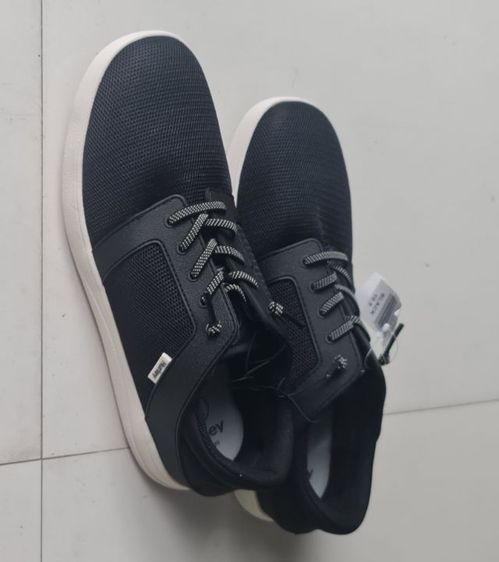 รองเท้า Hurley เบอร์ สิบครึ่ง