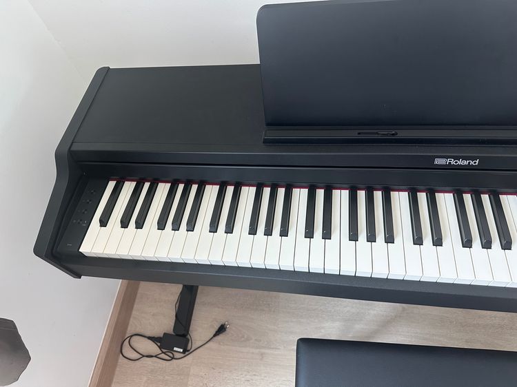 มือสอง Roland RP-107 เปียโนไฟฟ้า Roland RP107 RP 107 รูปที่ 2