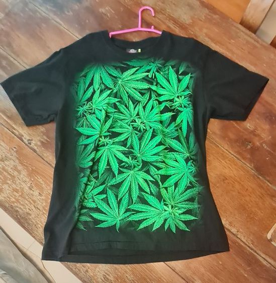 เสื้อยืดสะท้อนแสง