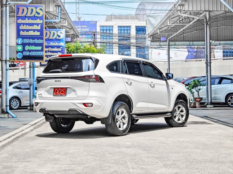 Isuzu MU-X 2024 1.9 Active 2WD Utility-car ดีเซล เกียร์อัตโนมัติ ขาว รูปที่ 3