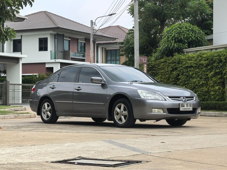 รถ Honda Accord 2.0 E i-VTEC สี เทา