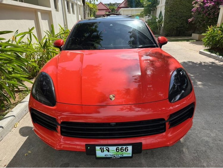 รถ Porsche Cayenne 3.0 4WD สี ส้ม