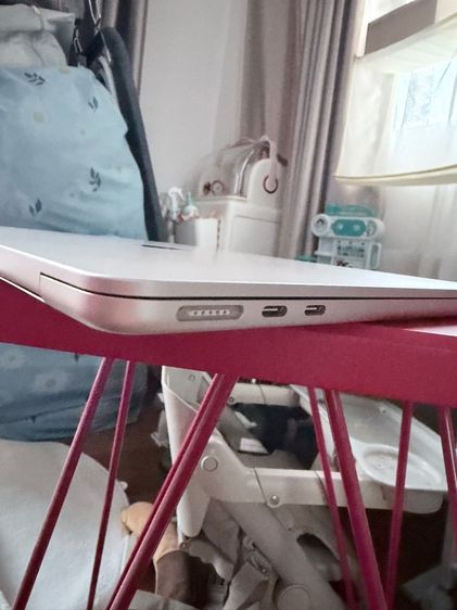 Macbook Air M2 16GB 512GB 2022 สี Starlight (CTO) รูปที่ 3
