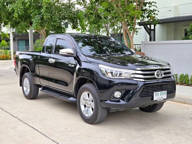 รถ Toyota Hilux Revo 2.4 Prerunner G สี ดำ