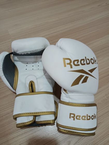 อื่นๆ ไม่ระบุ นวมมวย Reebok 