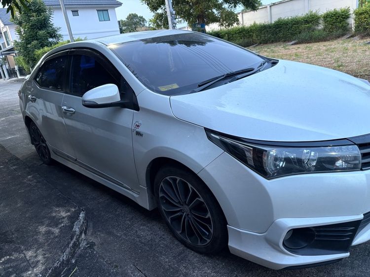 Toyota Altis 2015 1.8 Esport เบนซิน ไม่ติดแก๊ส เกียร์อัตโนมัติ ขาว รูปที่ 4